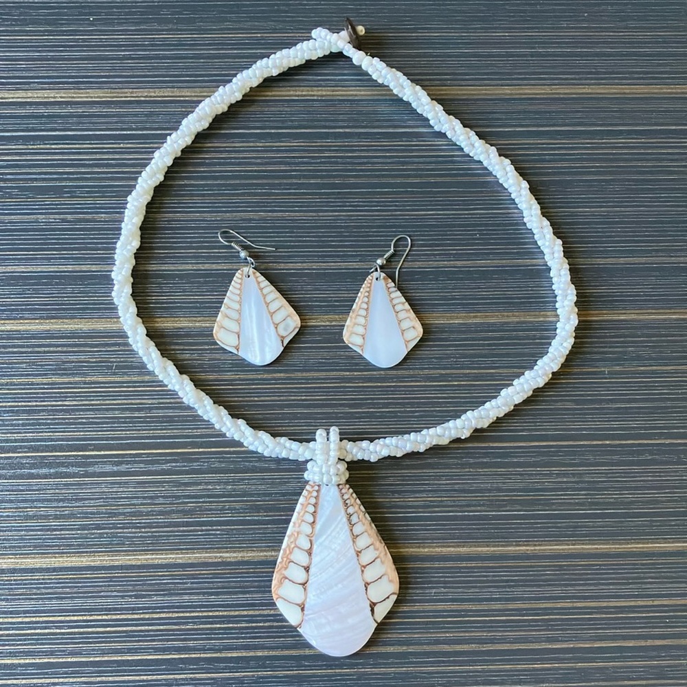 Shell/Beads Combination Necklace & Earring Matching Set